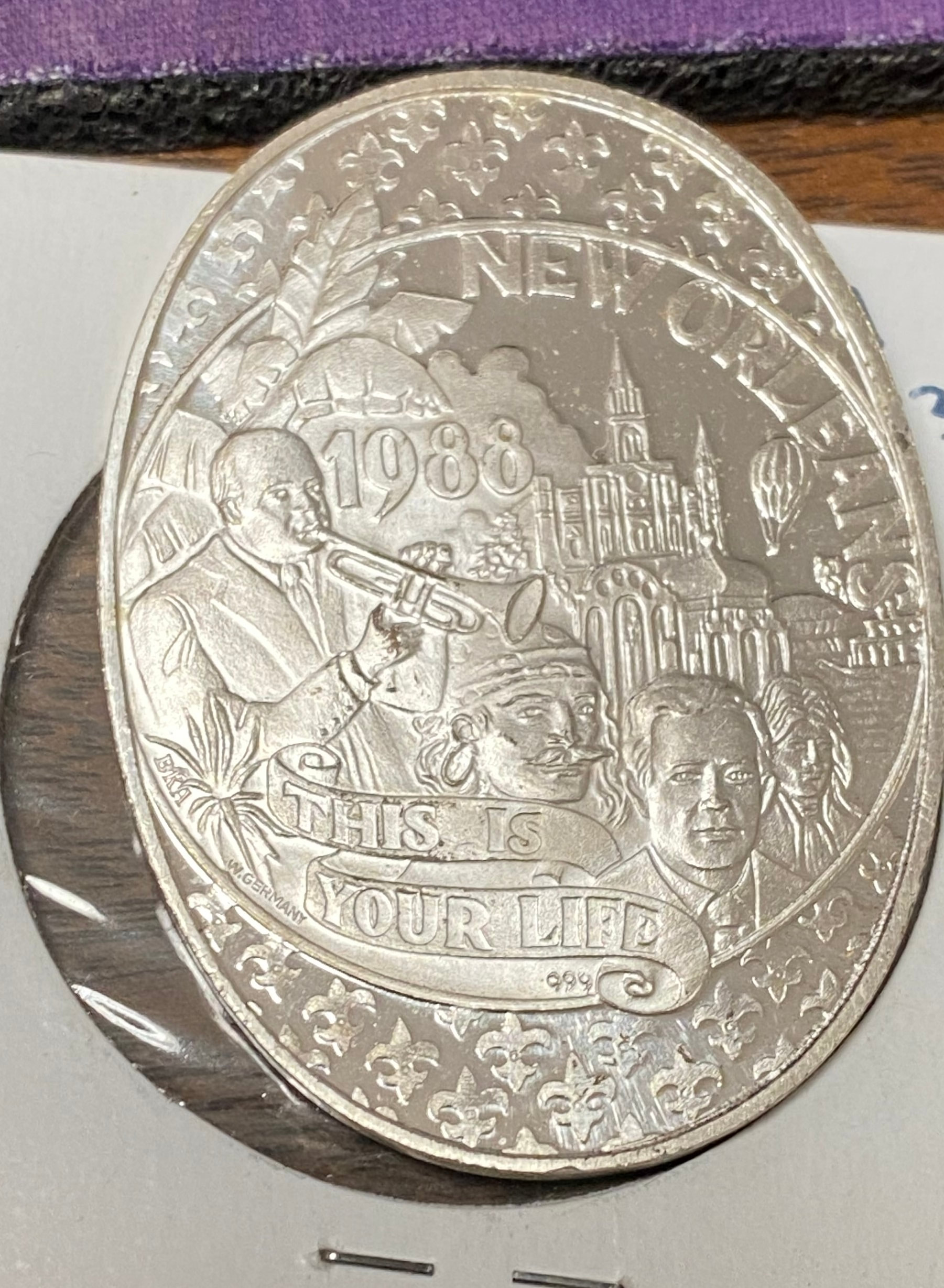 1982 Knights of KING ARTHUR 5th Ann brushed aluminum Mardi Gras Doubloon 